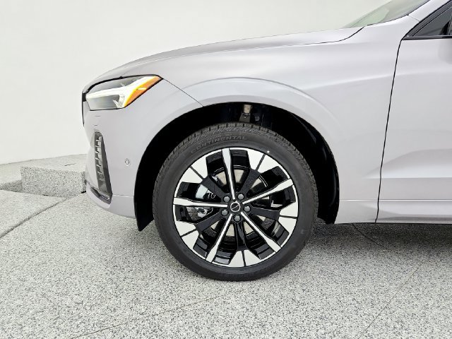 New 2026 Volvo XC60 B5 Plus w/ Climate Package AWD/4WD image 33