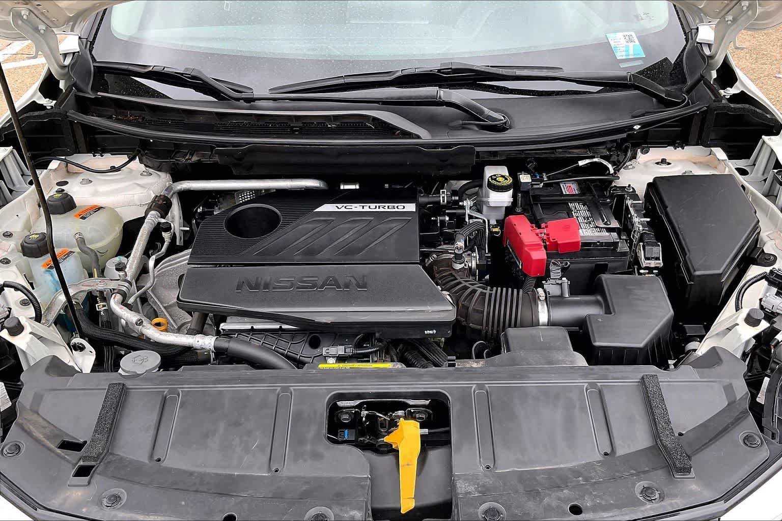 Used 2024 Nissan Rogue SV image 9