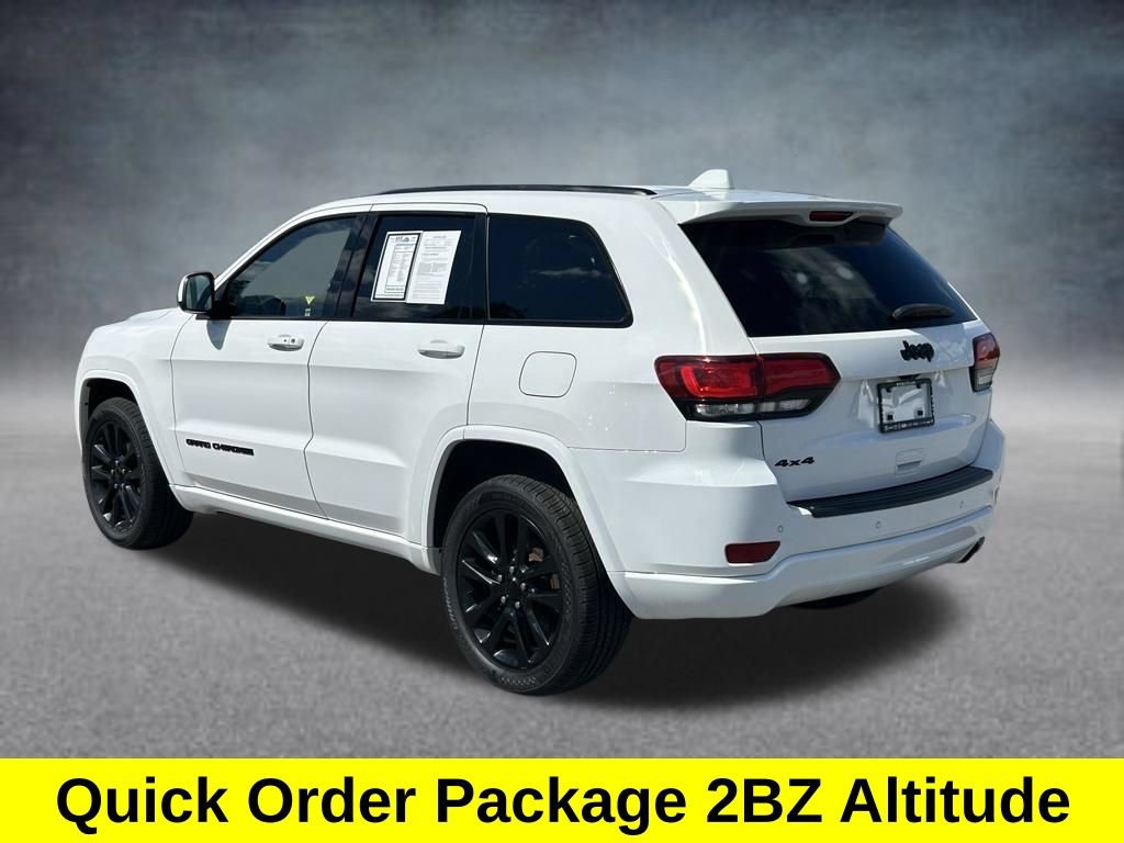 Used 2019 Jeep Grand Cherokee Altitude AWD/4WD image 3