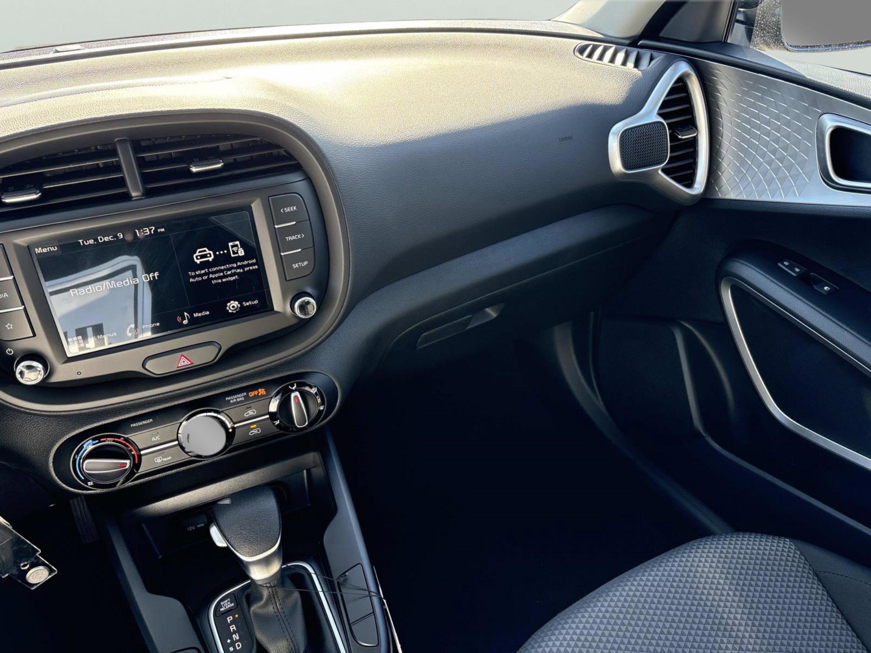 New 2025 Kia Soul LX image 14