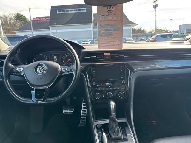 Certified 2020 Volkswagen Passat 2.0T R-Line image 16