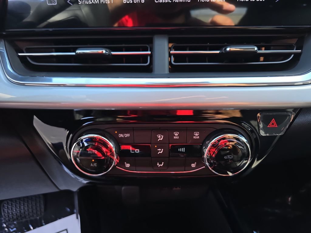 New 2026 Chevrolet Trax LT w/ Driver Confidence Package image 26