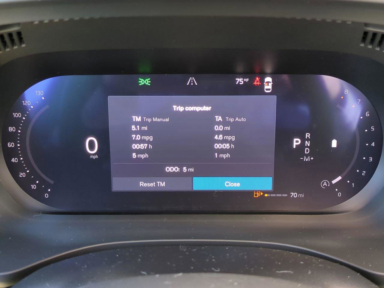 New 2026 Volvo XC60 B5 Plus w/ Protection Package Premier image 24