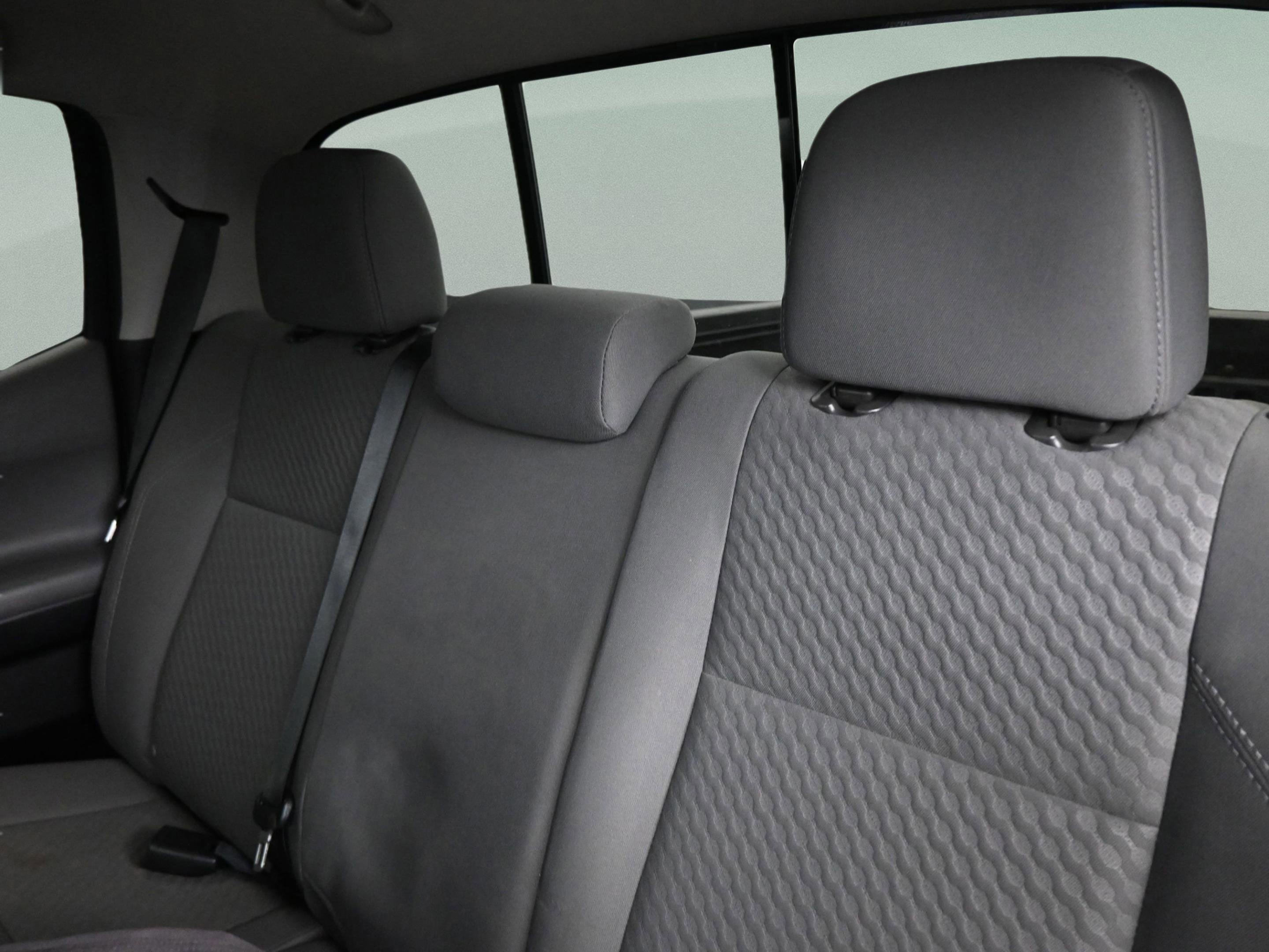 Used 2020 Toyota Tacoma SR5 AWD/4WD image 34