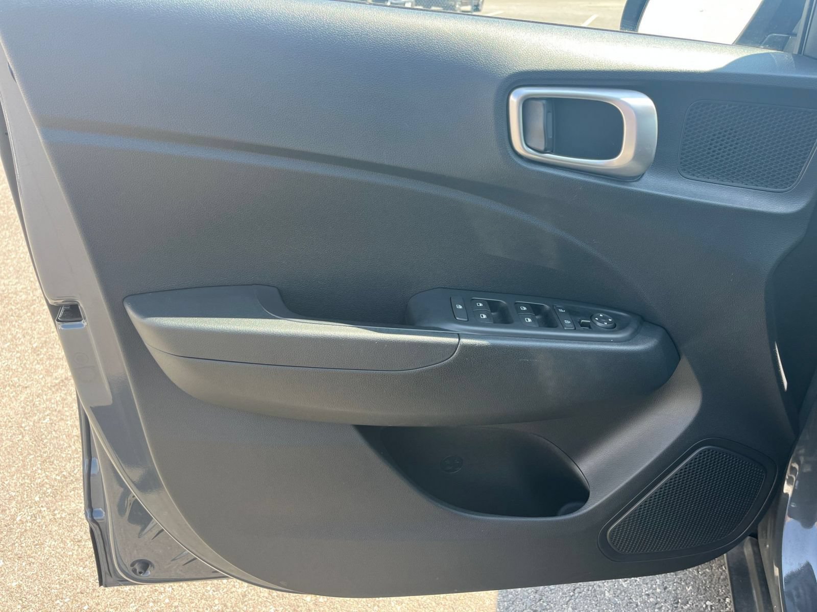 Used 2026 Hyundai Venue SEL FWD image 18