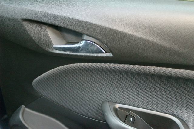 Used 2019 Chevrolet Cruze LT w/ LT True North Edition FWD image 13