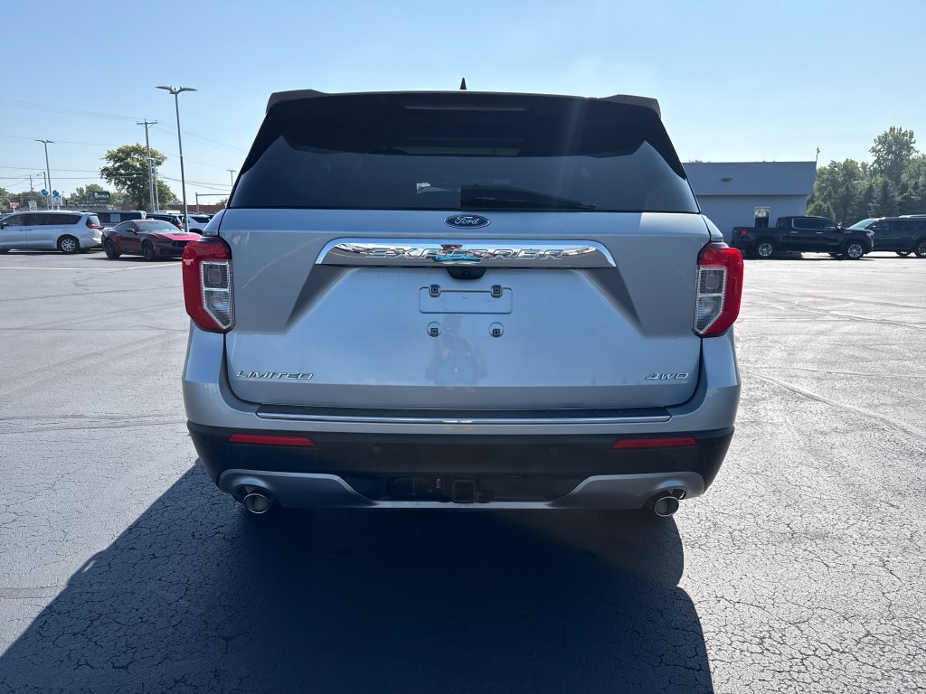 Used 2023 Ford Explorer Limited w/ Equipment Group 301A AWD/4WD image 7