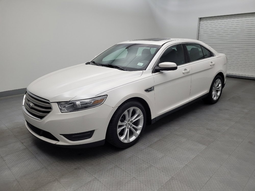 Used 2013 Ford Taurus SEL image 2
