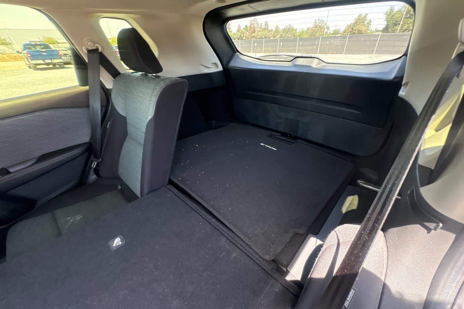 Used 2023 Nissan Rogue SV FWD image 17