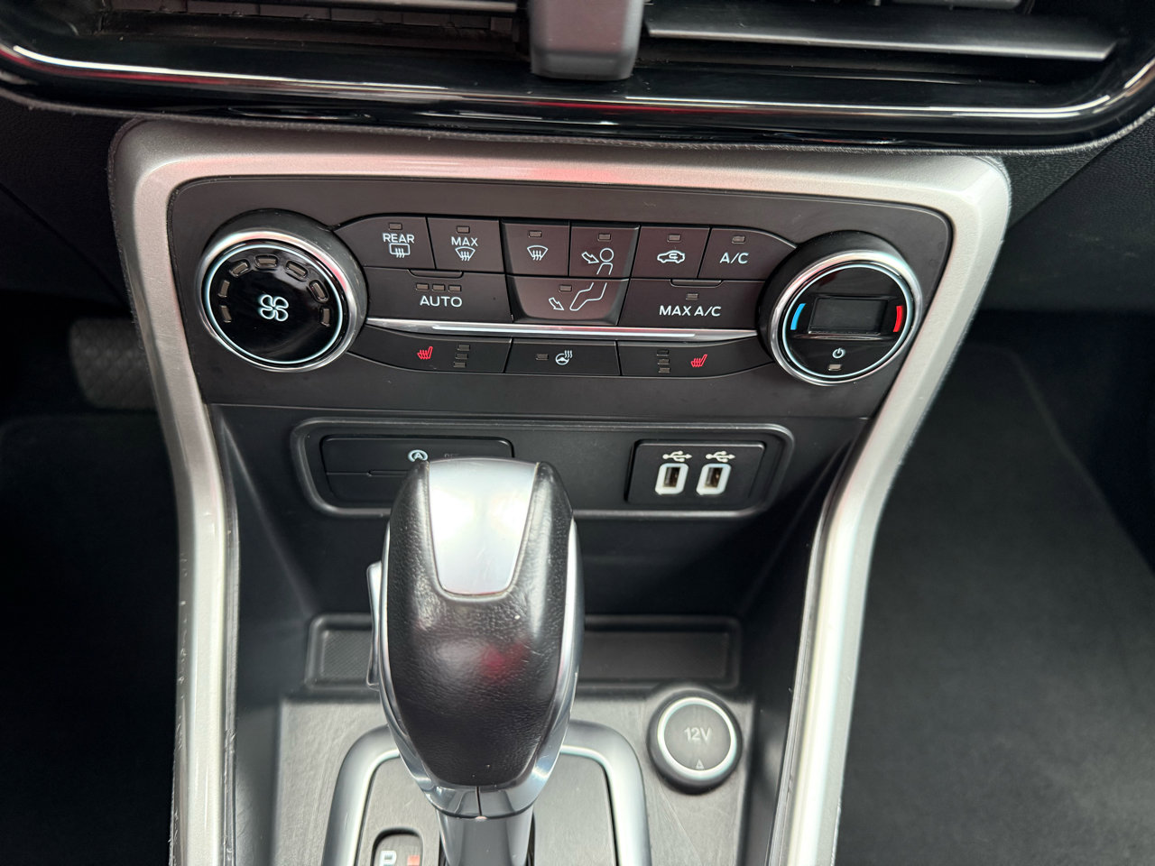 Used 2021 Ford EcoSport Titanium image 36