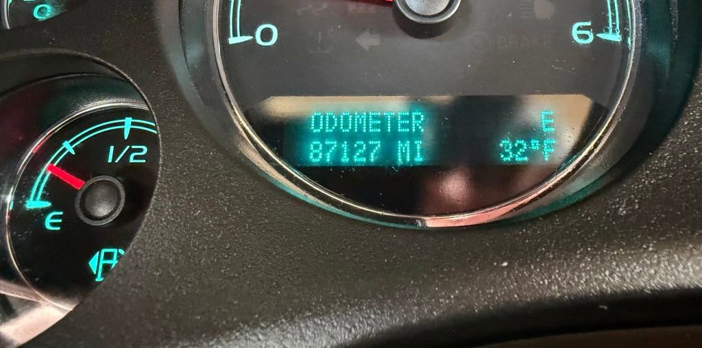 Used 2014 Chevrolet Tahoe LTZ image 31