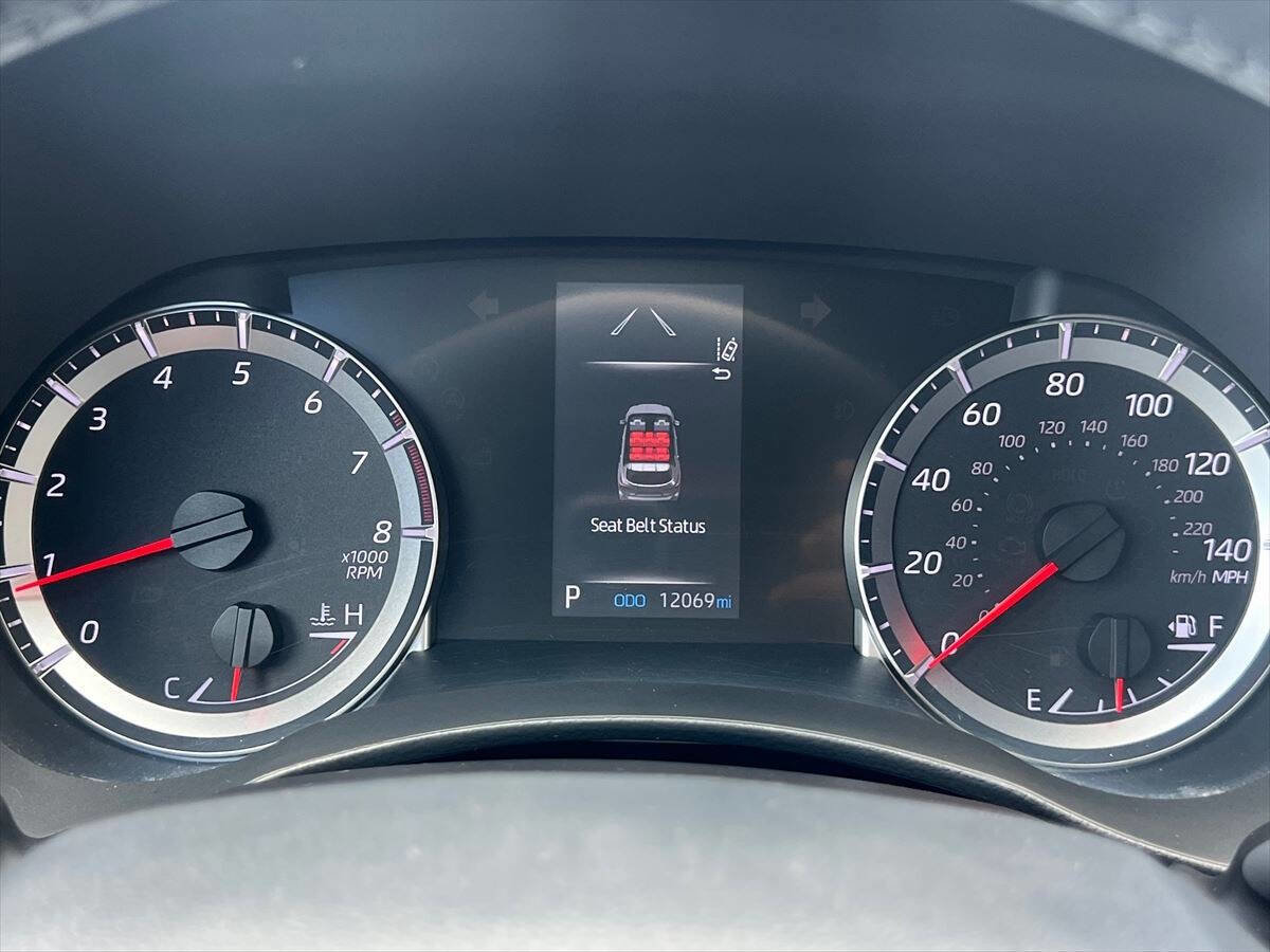 Used 2022 Toyota Highlander LE image 13