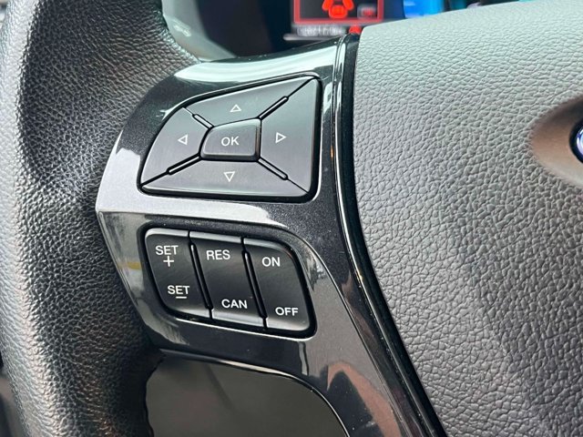 Used 2017 Ford Explorer XLT w/ Equipment Group 201A AWD/4WD image 22