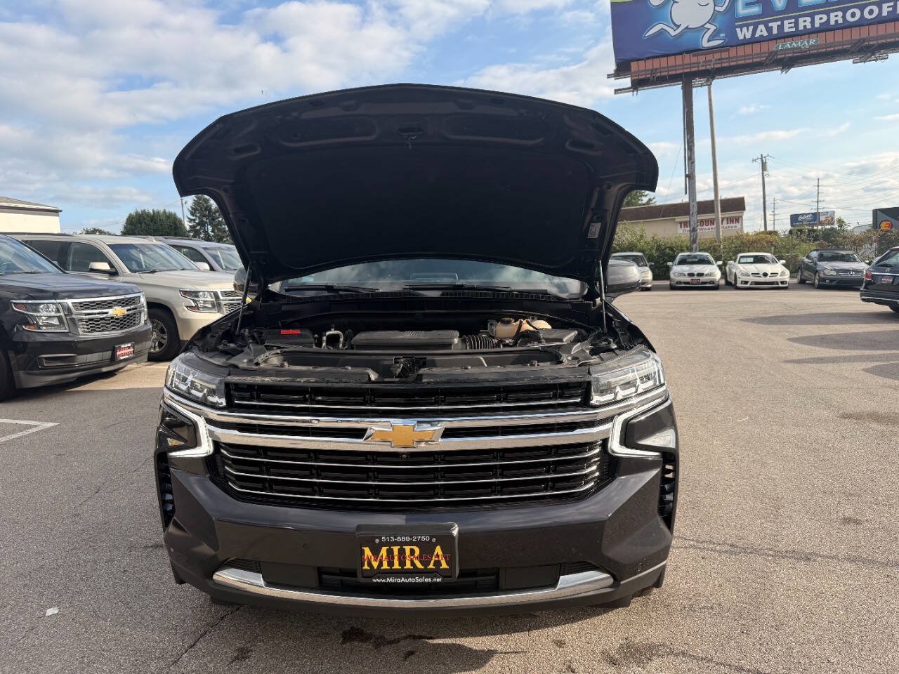 Used 2023 Chevrolet Suburban LT w/ Luxury Package AWD/4WD image 27