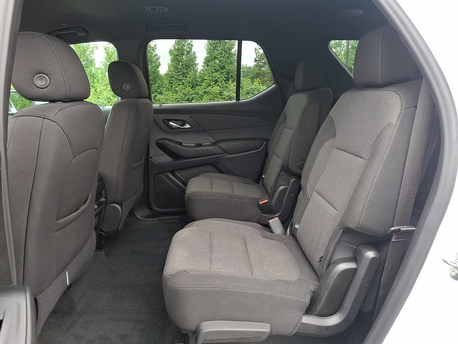Used 2023 Chevrolet Traverse LT AWD/4WD image 11