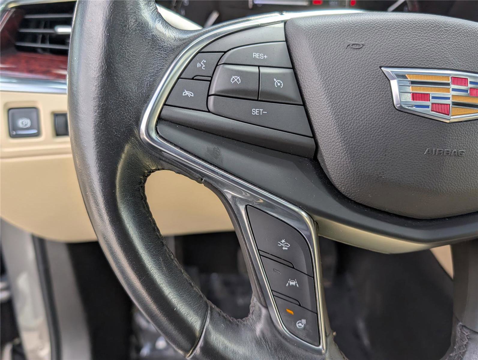 Used 2019 Cadillac XT5 Luxury image 22