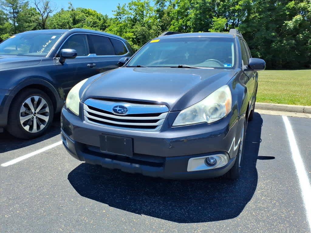 Used 2012 Subaru Outback 3.6R Limited w/ Moonroof Pkg AWD/4WD image 4