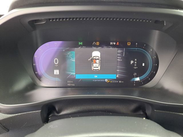 Used 2023 Volvo XC40 B5 Ultimate w/ Protection Package Premier image 9