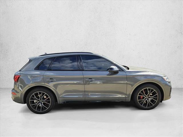Certified 2024 Audi SQ5 Premium Plus w/ Premium Plus Package AWD/4WD image 4