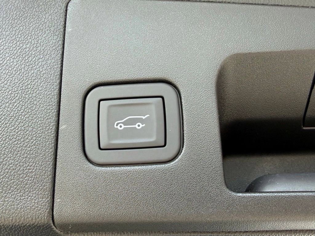New 2026 Cadillac XT5 Premium Luxury w/ Driver Assist Package FWD image 38