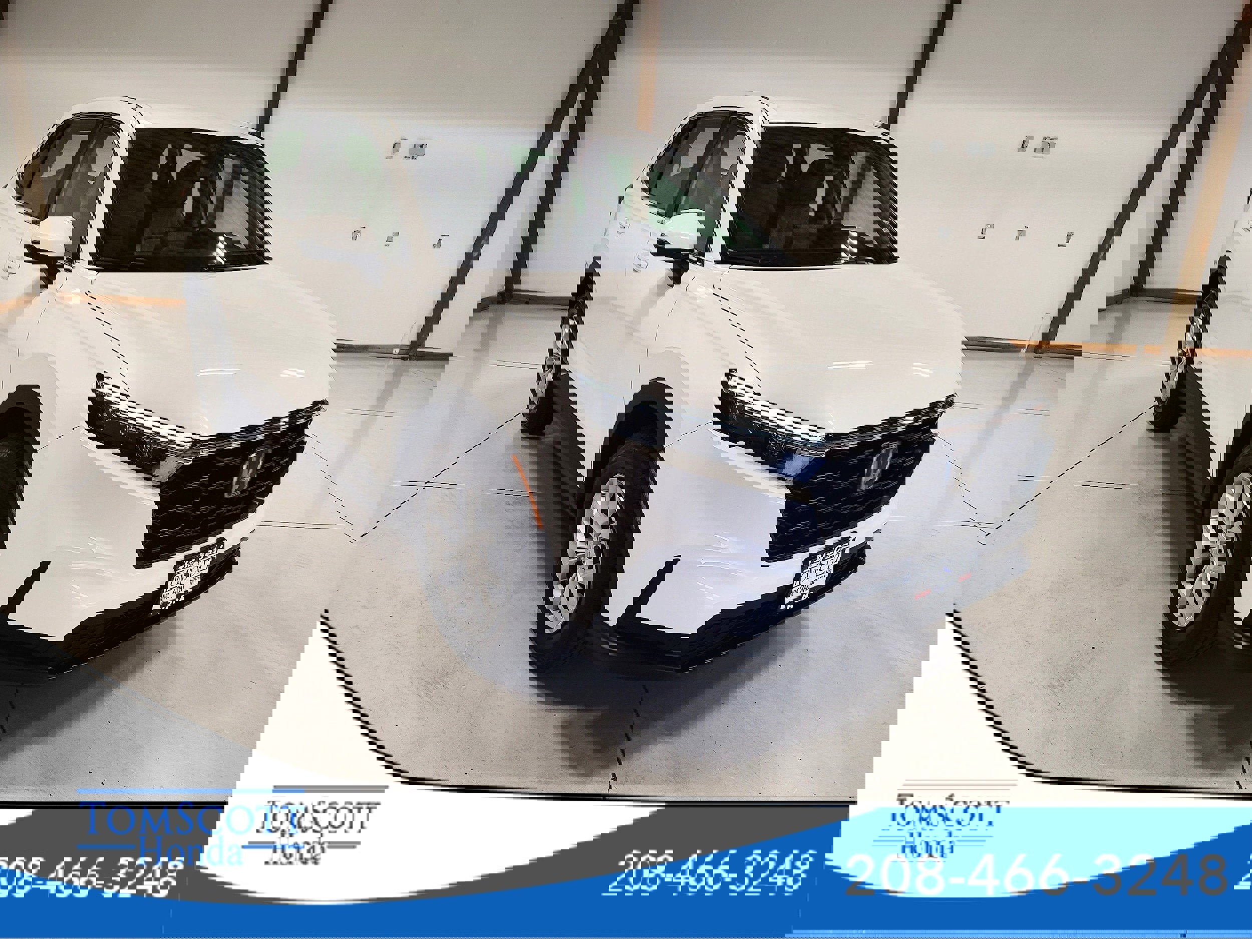 Used 2023 Honda CR-V LX image 1