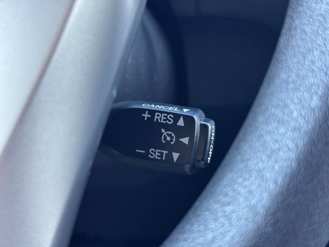 Used 2012 Toyota Prius C Three FWD image 31