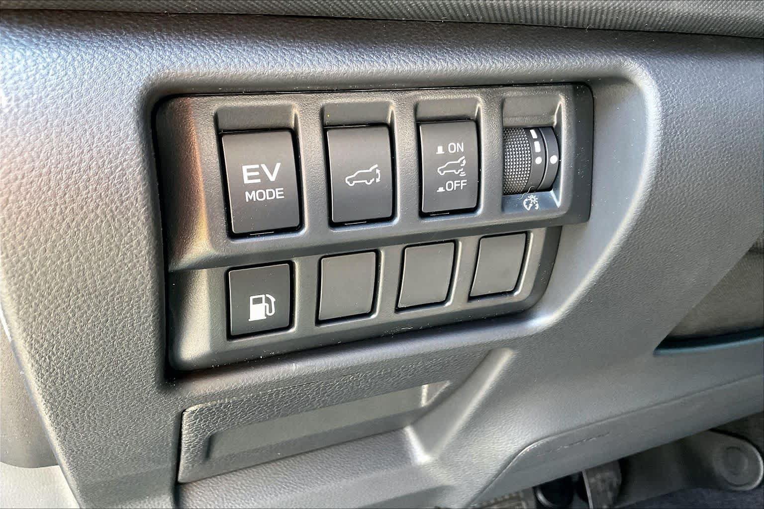 New 2026 Subaru Forester Sport AWD/4WD image 18