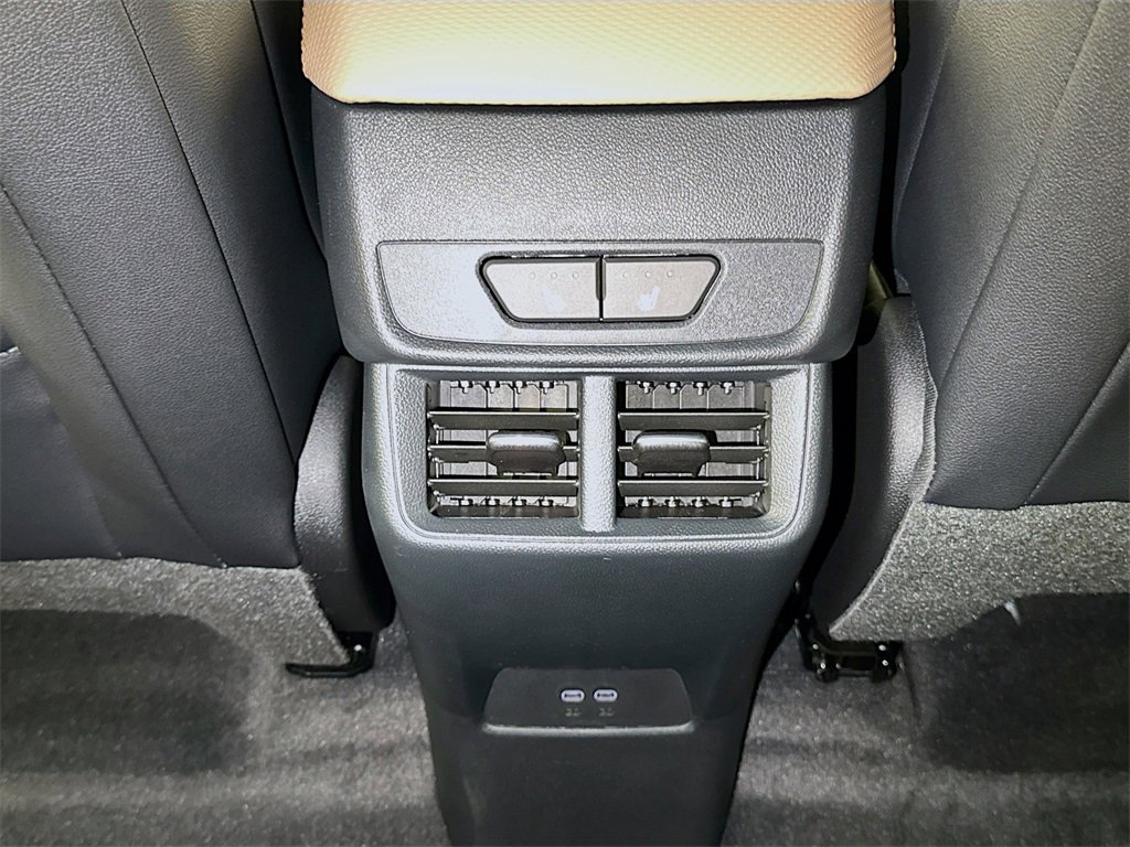 New 2026 Chevrolet Equinox ACTIV w/ Convenience Package III image 14