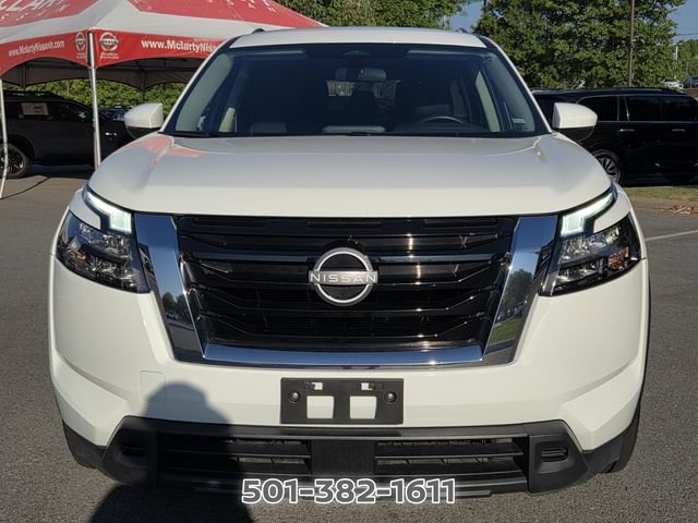 Used 2025 Nissan Pathfinder SV FWD image 5