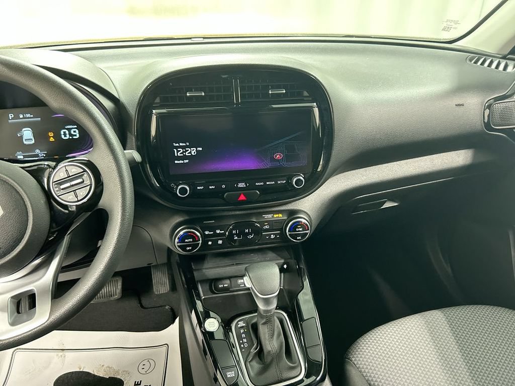 Certified 2023 Kia Soul S FWD image 18