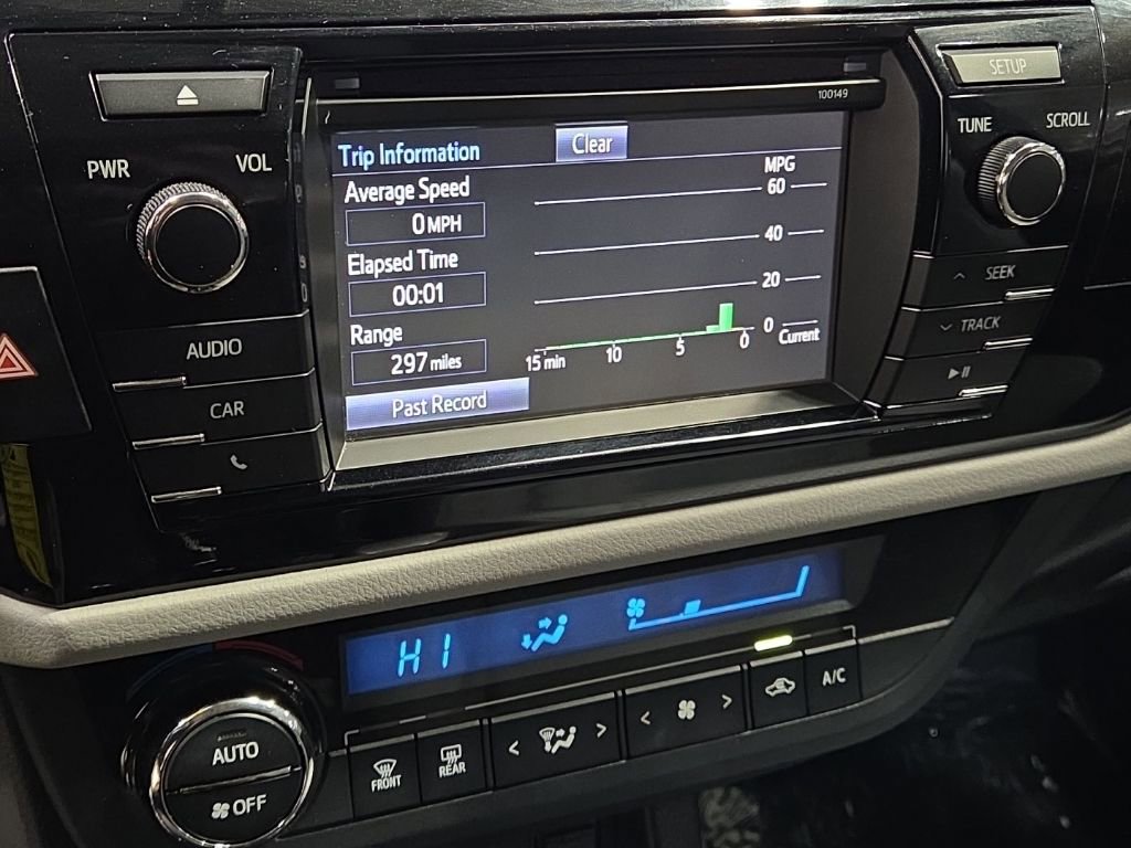 Used 2015 Toyota Corolla LE image 16