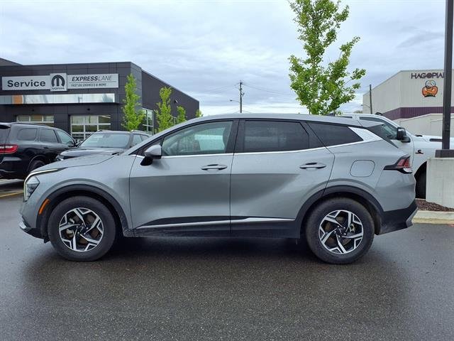 Used 2024 Kia Sportage LX FWD image 19