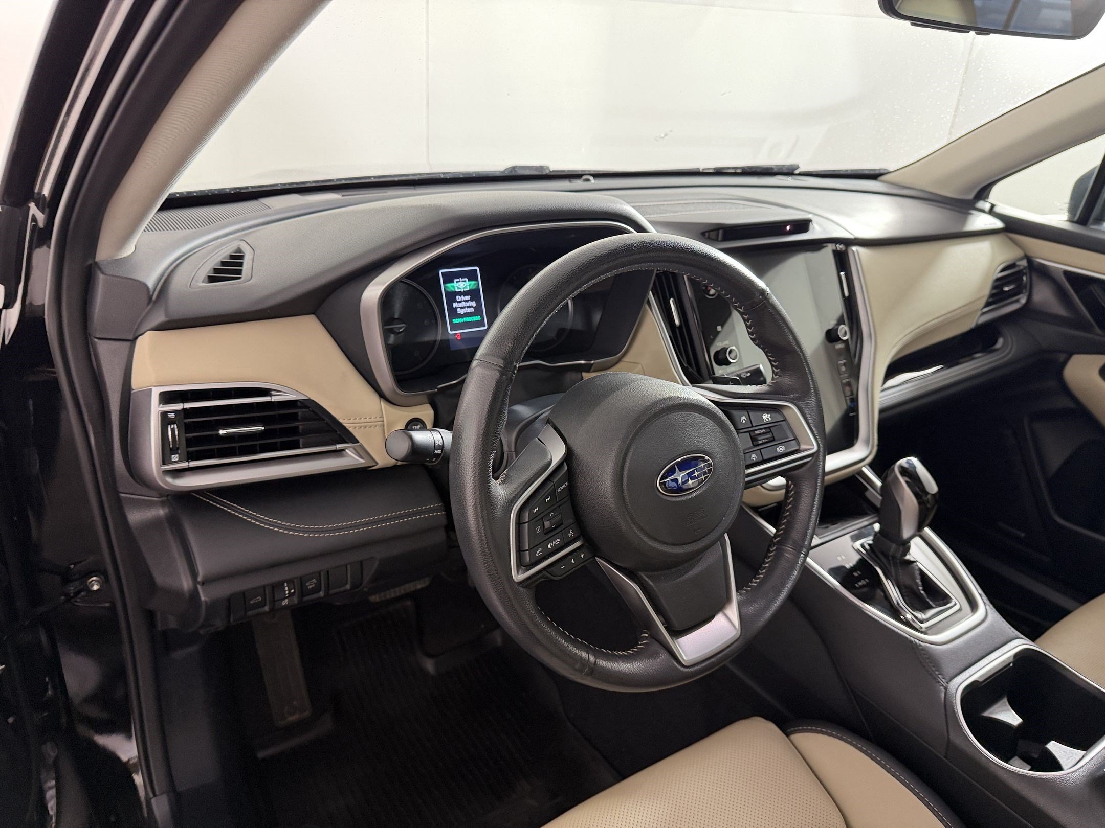 Used 2024 Subaru Outback Limited XT AWD/4WD image 4