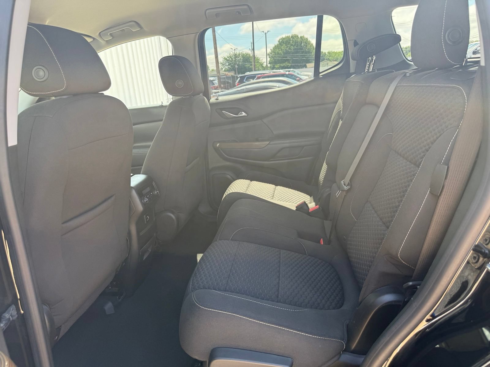 Used 2017 GMC Acadia SLE FWD image 22