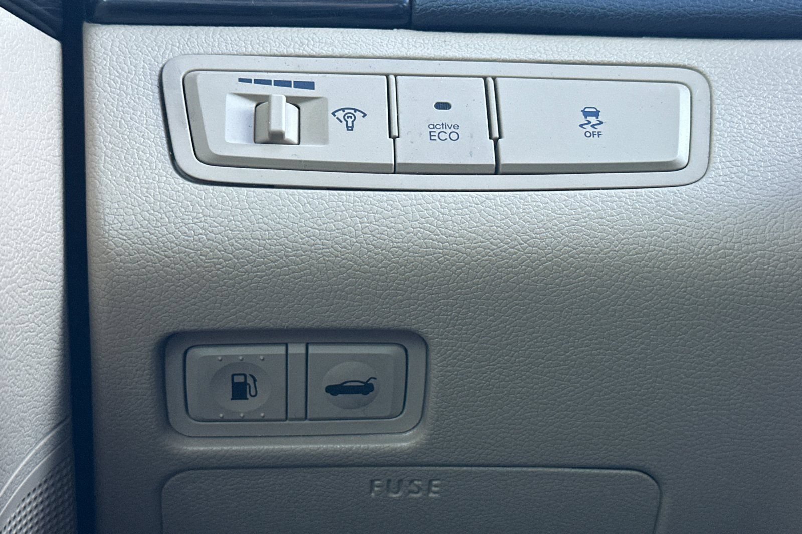 Used 2013 Hyundai Sonata Limited w/ Premium Pkg FWD image 35