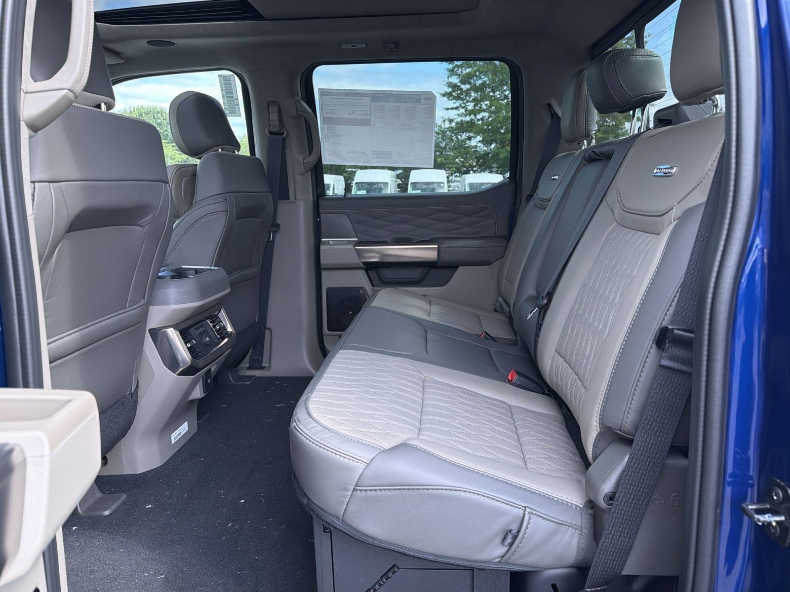 New 2026 Ford F350 Platinum w/ Platinum Plus Package AWD/4WD image 30