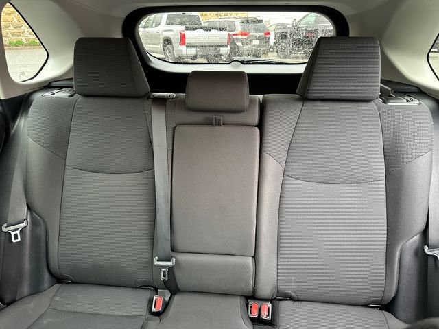 Used 2020 Toyota RAV4 LE w/ Carpet Mat Package image 32