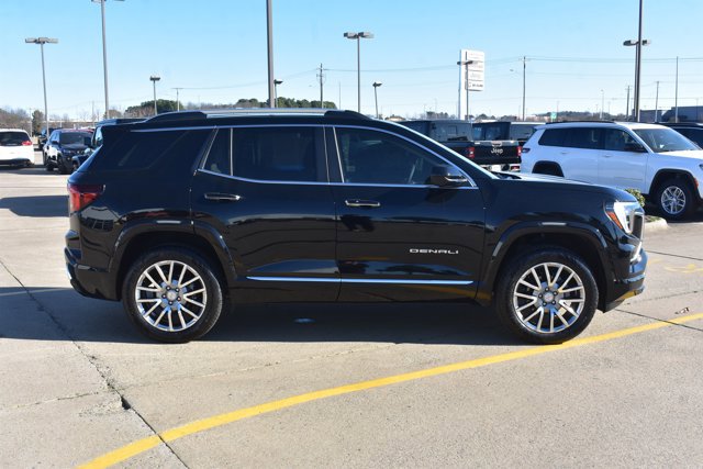 Used 2026 GMC Terrain Denali image 4