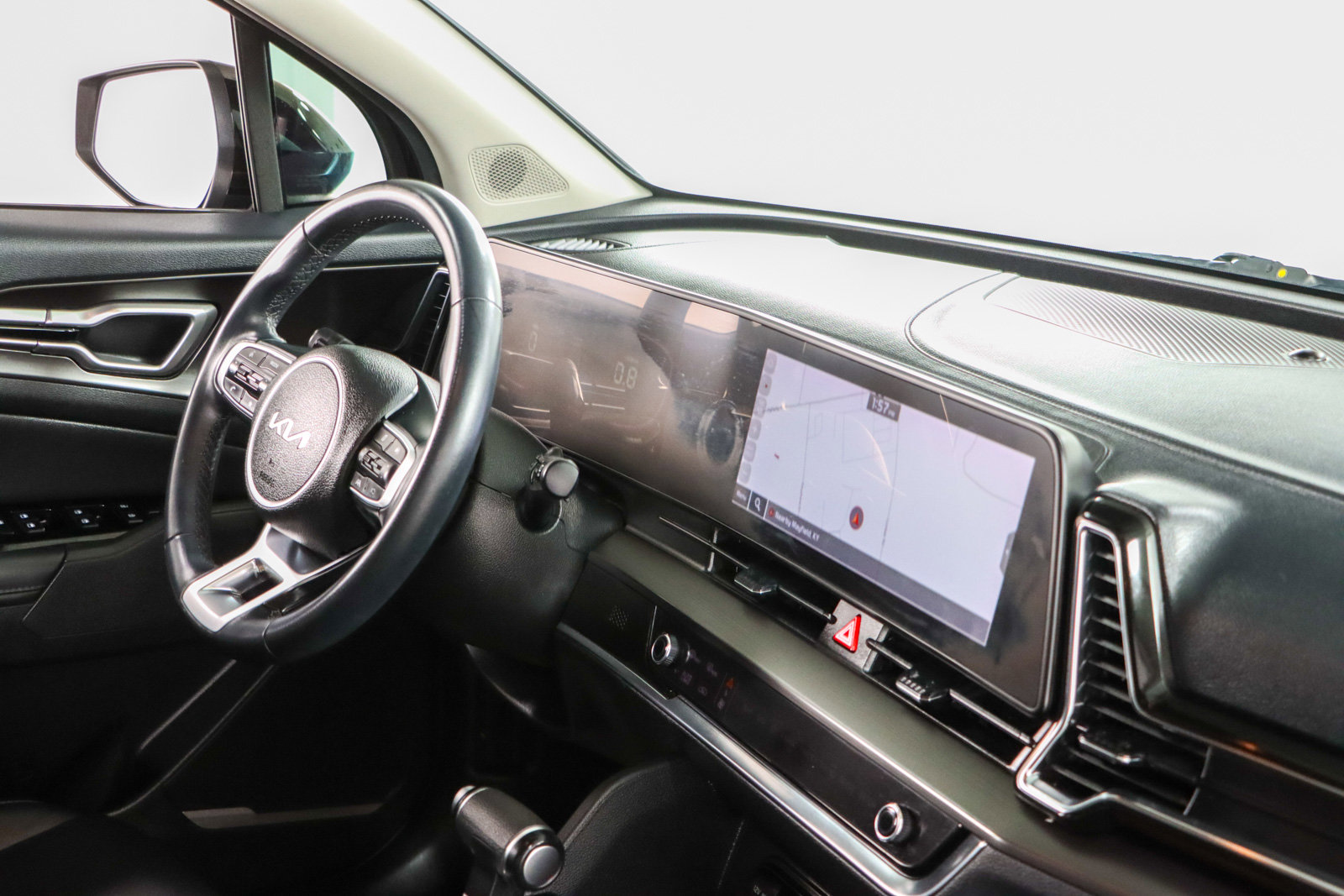 Used 2024 Kia Sportage EX FWD image 25