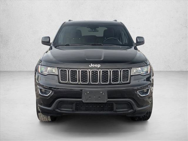 Used 2019 Jeep Grand Cherokee Laredo w/ Security & Convenience Group image 2