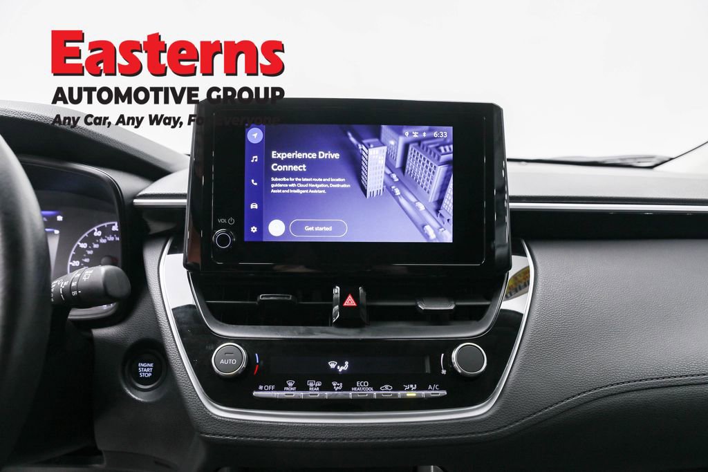 Used 2024 Toyota Corolla Cross LE image 12