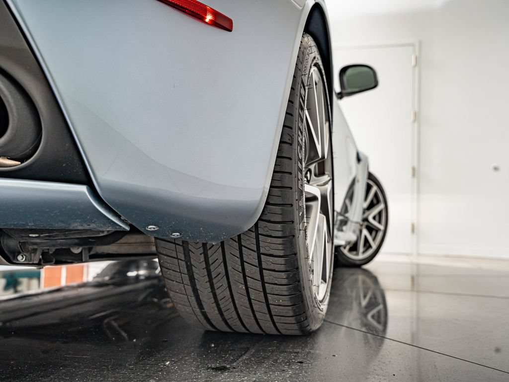 Used 2015 Aston Martin V8 Vantage GT RWD image 51