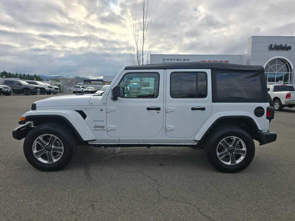 Used 2023 Jeep Wrangler Sahara image 2