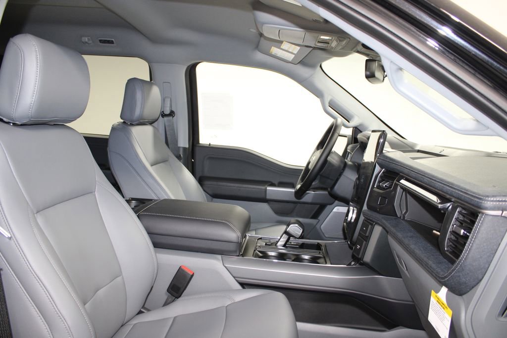 New 2025 Ford F150 Lightning Flash image 27