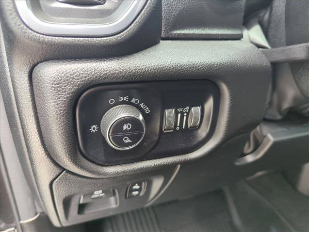 Used 2024 RAM 1500 Laramie AWD/4WD image 29