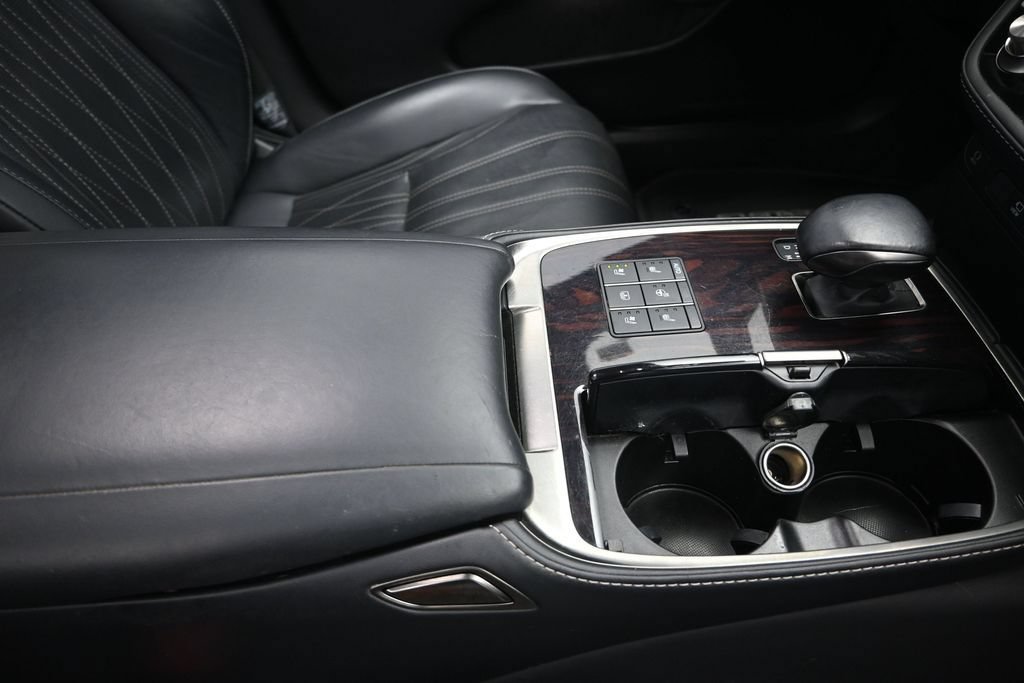 Certified 2024 Lexus LS 500 w/ Interior Upgrade Package RWD image 27