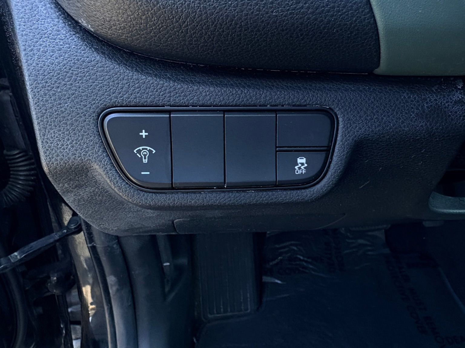 Used 2024 Kia Seltos SX image 19