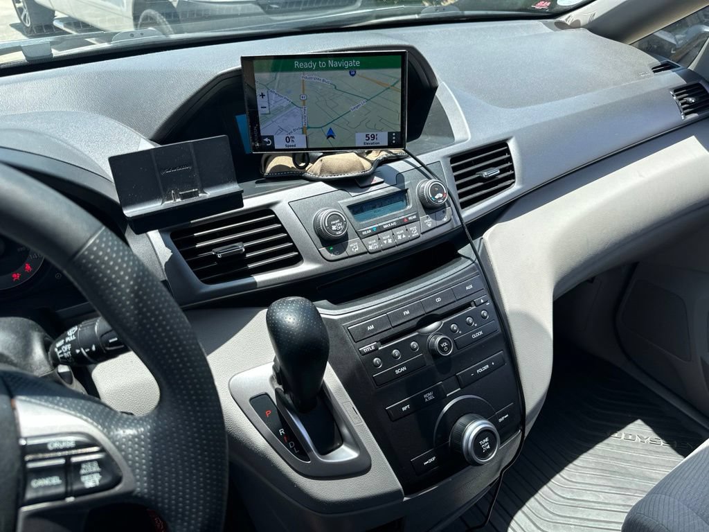 Used 2012 Honda Odyssey LX image 16
