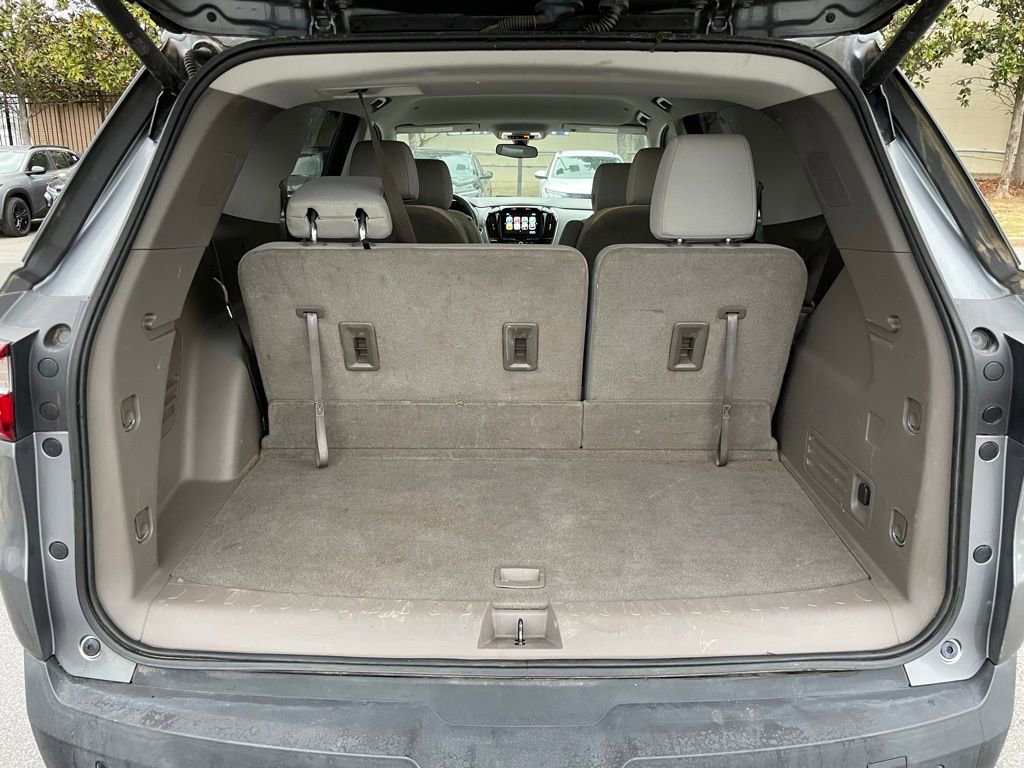 Used 2019 Chevrolet Traverse LT image 7