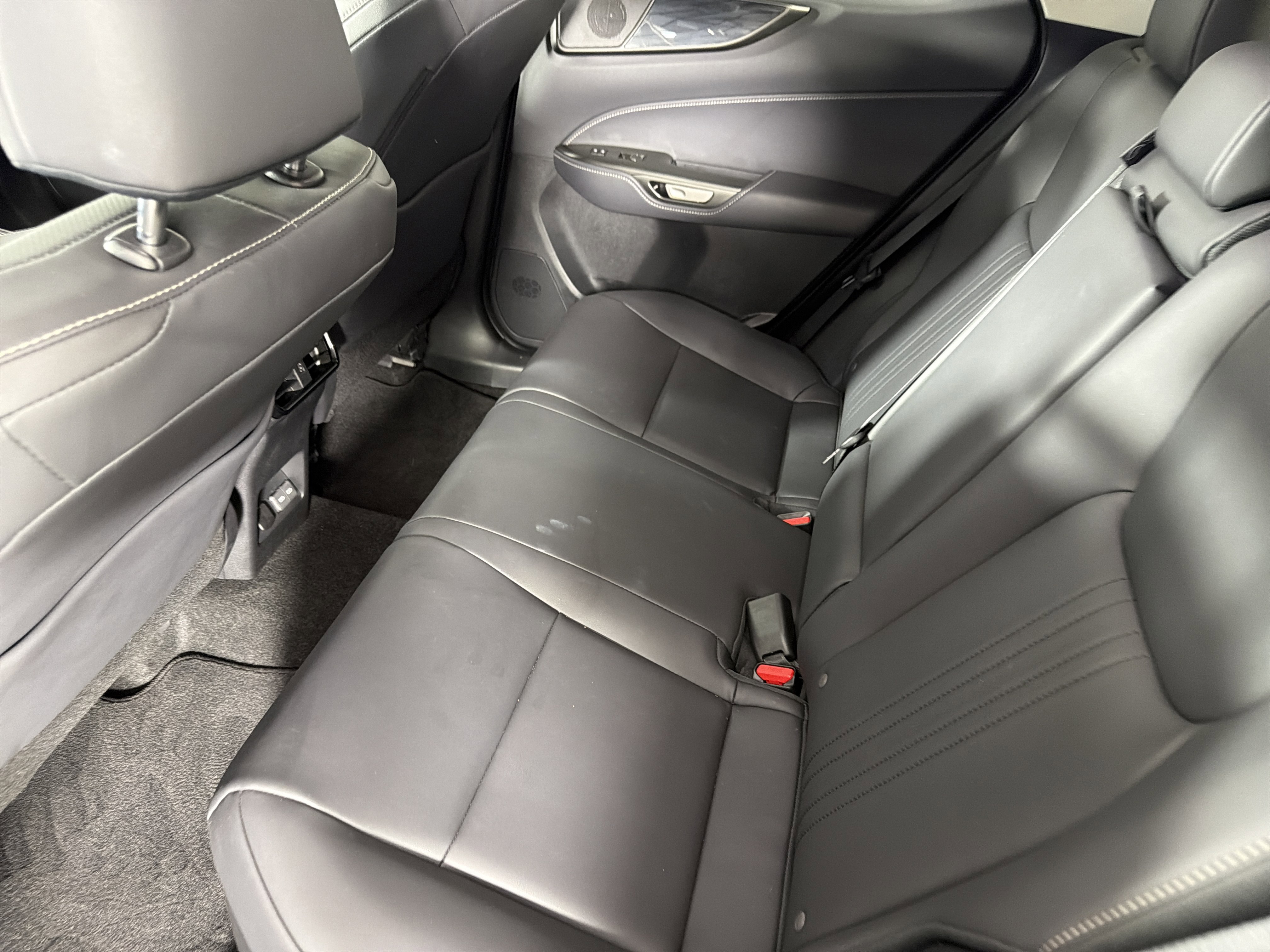 Certified 2025 Lexus NX 350h AWD w/ Accessory Package (2T) image 22